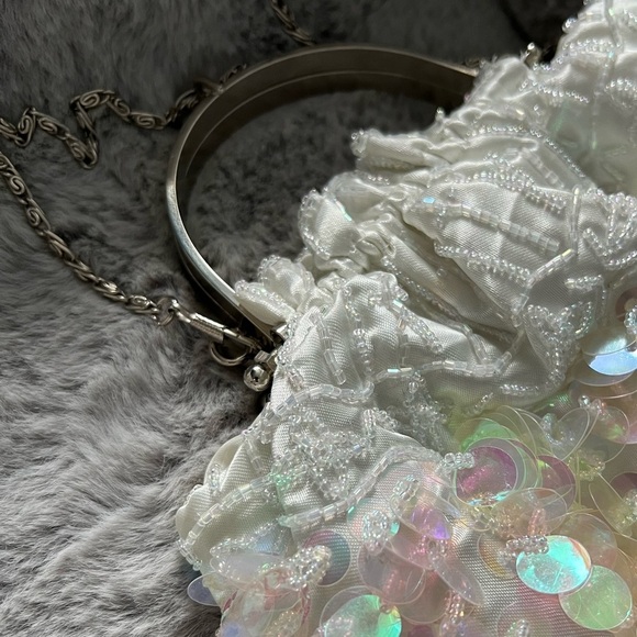 Beaded Handbag with Chain - Picture 3 of 8